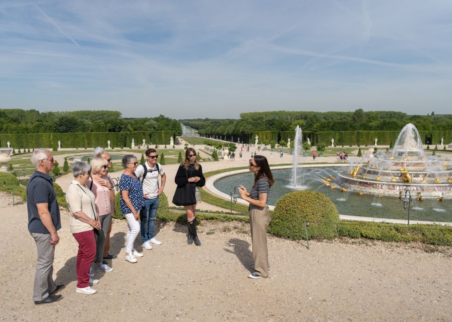 Versailles: Skip-the-Line Versailles Palace and Gardens Tour - Gardens With Fountains or Musical Gardens: What You’ll See on Your Date