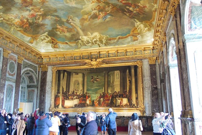 Versailles Small Group Guided Tour with Tranportation from Paris - Entering the Palace Route: State Apartments, Royal Chapel, Hall of Mirrors