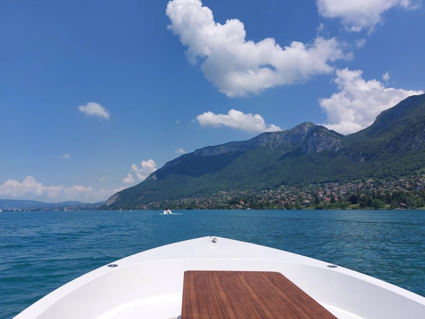 Veyrier-du-Lac: Electric Boat Rental Without License - Key points at a glance