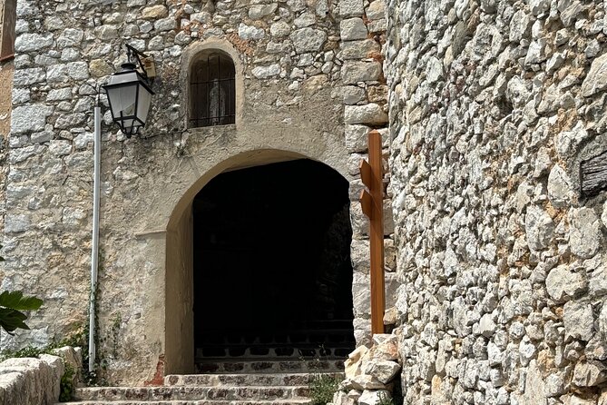 Villages Médiévaux,Grasse, Gourdon, Tourrettes sur Loup, St Paul - Should you book this medieval villages and perfume day trip?