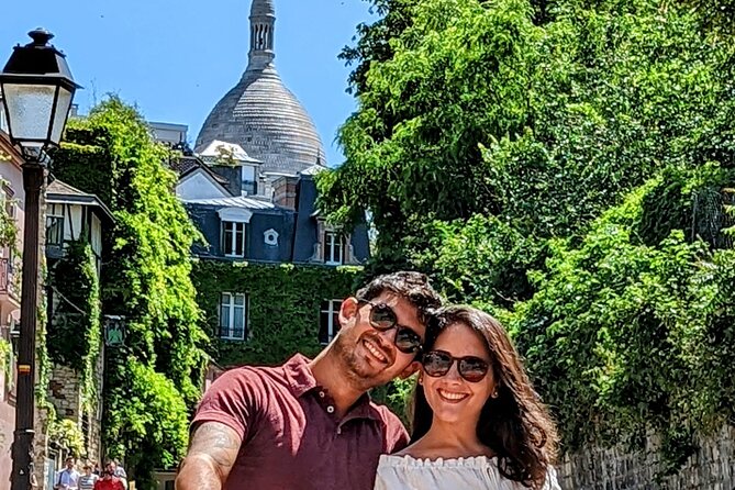 Vintage 2CV Adventure: 2 -Hour Paris Secrets Tour - Montmartre and Le Marais: photo views and Paris drama