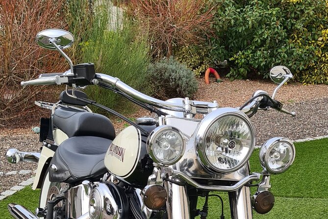 Vintage Motorcycle Rental in Paris - What the Harley feels like on Paris streets