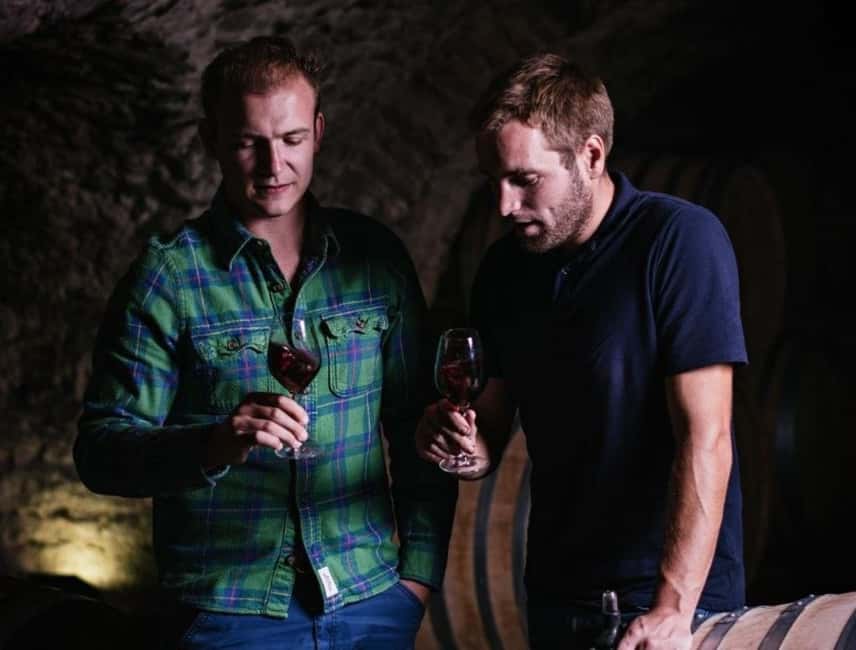 Visit : Château du Moulin-à-Vent, where time is an ally - The terrace explains Moulin-à-Vent before the wine does