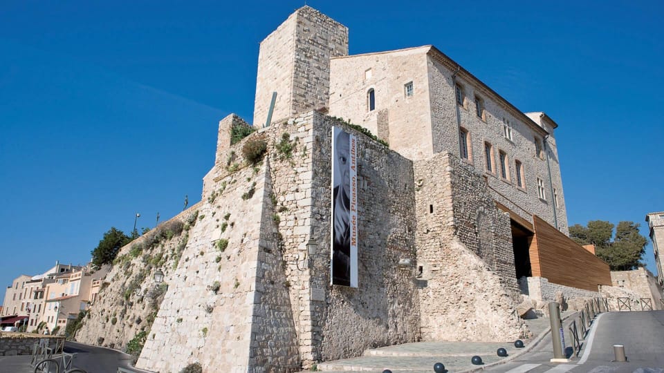 Visit Saint Paul de Vence, Antibes, and Cannes: 7-Hour Tour - Price and Logistics: What You’re Really Paying For