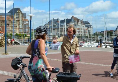 Visite guidée à vélo à Cabourg & Dives-sur-Mer en français - Dives-sur-Mer: starting with the historic side