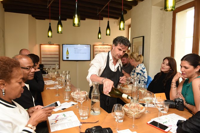 Walk & Wine Tour in the Latin Quarter - Why this route works so well