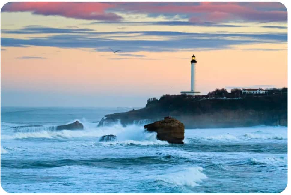 Walking Tour of Biarritz history and curiosities - Key points to know before you book