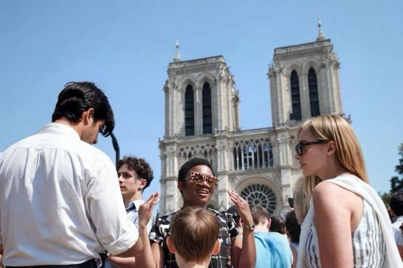 Walking Tour of Notre Dame Island and Sainte Chapelle Option - Why Île de la Cité makes such a good walking tour