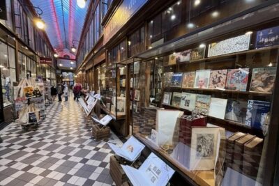 Walking tour of the Covered Passages of Paris -10 people max - Starting at Palais-Royal and the Jardin du Palais Royal