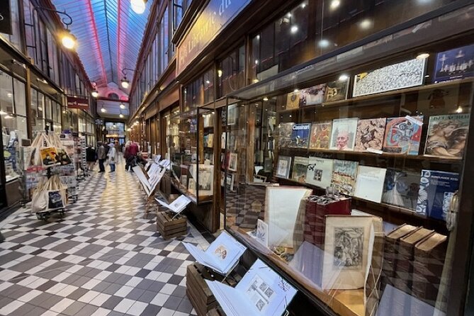 Walking tour of the Covered Passages of Paris -10 people max - Starting at Palais-Royal and the Jardin du Palais Royal