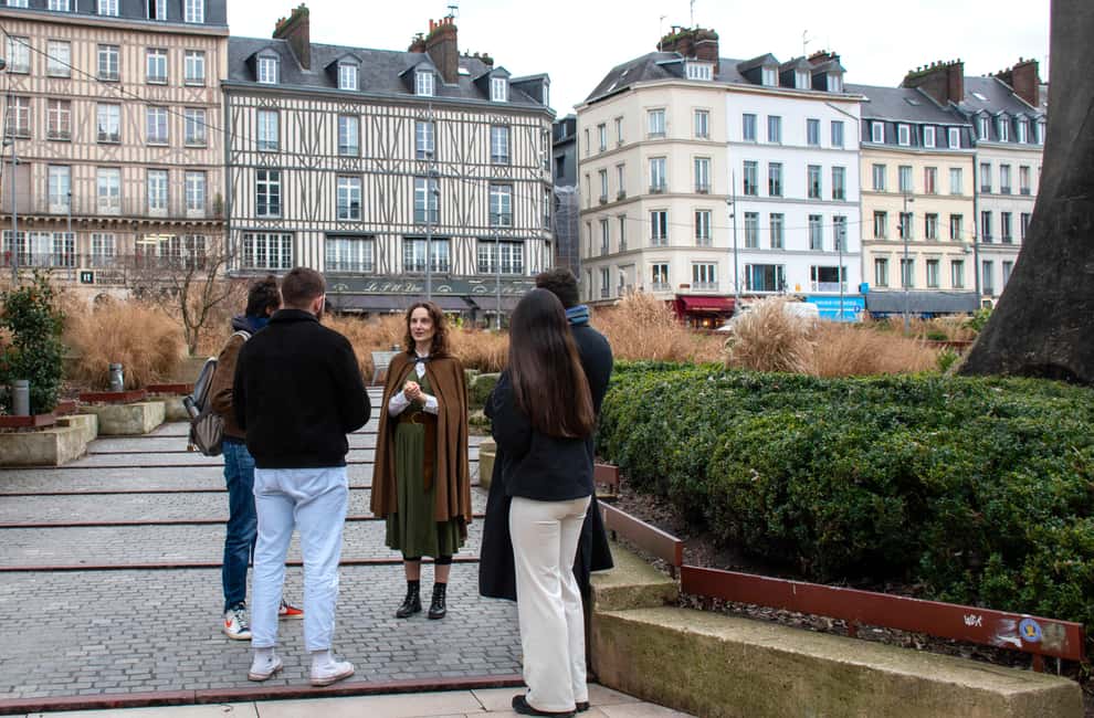 Walking tour with an Actor-Guide: Rouen with Joan of Arc - The Hundred Years War through one doomed teenager