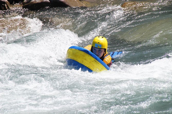 Whitewater swimming (hydrospeed) on the Ubaye - The briefing with your guide