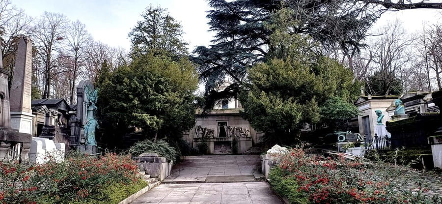 Who Killed Victor ? Escape Game at Père Lachaise Cemetery - Key Points That Make This Experience Worth It