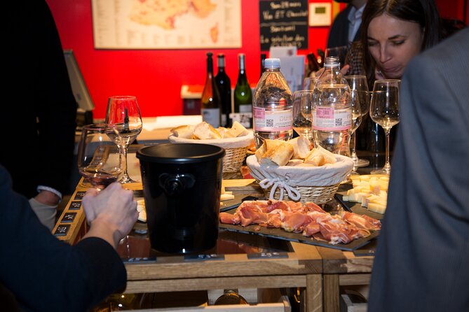 Wine and cheese tasting in Bastille - Camille’s map-based approach