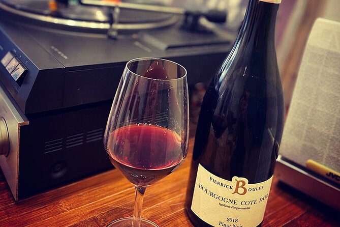 Wine Tasting in Paris right next to Père Lachaise & l'Atelier des lumières - Cheese, baguette, charcuterie, and snacks