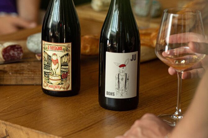 Wine Tasting in Paris right next to Père Lachaise & l'Atelier des lumières - What happens during the one-hour tasting