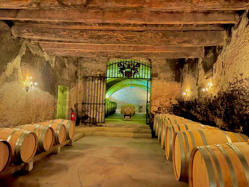 Wine Tour: On the Way to Chateauneuf du Pape - Small-group comfort and guide style
