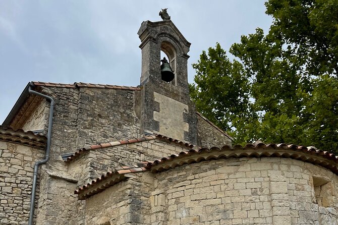 Wine tour Pic Saint-Loup from Montpellier with meals - Lunch among the vineyard rows