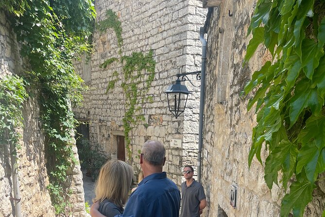 Wine tour Pic Saint-Loup from Montpellier with meals - An afternoon at an AOP Pic Saint-Loup estate