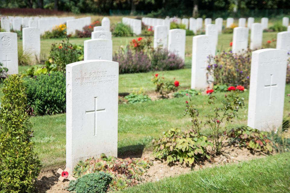 WWI Somme Battlefields Day Trip from Paris - Pozieres Memorial: quick stop, big message